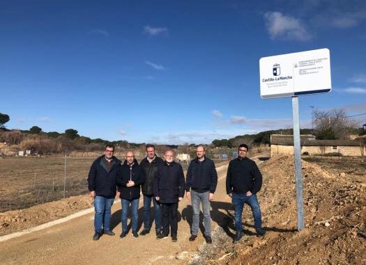 El-Gobierno-de-Castilla-La-Mancha-inaugura-la-mejora-del-camino-rural-entre-Fuensanta-y-Casas-de-Benitez-en-el-limite-provincial-de-Albacete-y-Cuenca