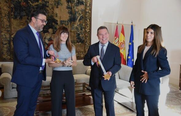 El-Gobierno-autonomico-reconocera-a-la-futbolista-Alba-Redondo-y-a-la-preparadora-fisica-Blanca-Romero-el-Dia-de-Castilla-La-Mancha