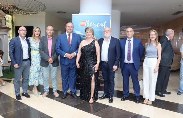 El-Gobierno-de-Castila-La-Mancha-valora-la-cuchilleria-de-Albacete-como-un-sector-emblematico-para-nuestra-ciudad-nuestra-provincia-y-nuestra-region