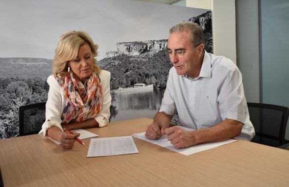 El-Gobierno-regional-continuara-colaborando-con-el-Ayuntamiento-de-Villar-de-la-Encima-para-mejorar-la-vida-de-sus-vecinos