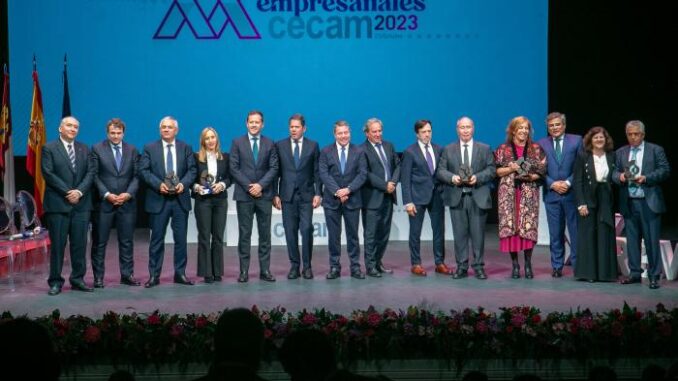 Garcia-Page-apunta-que-Castilla-La-Mancha-puede-batir-el-record-de-ocupacion-con-mas-de-900.000-trabajadores-y-trabajadoras-en-activo