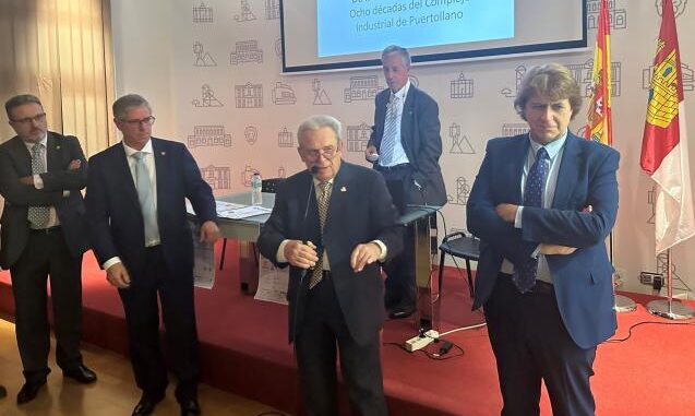El-Gobierno-de-Garcia-Page-agradece-a-la-Asociacion-Regional-de-Quimicos-el-esfuerzo-constante-en-beneficio-de-la-investigacion-en-salud-y-seguridad-laboral