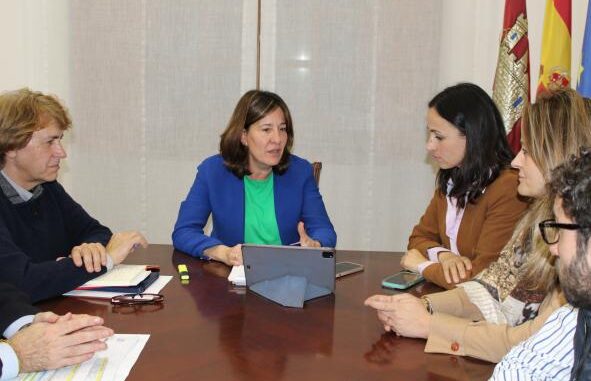El-Gobierno-regional-intervendra-de-forma-urgente-en-la-cubierta-del-Claustro-del-Convento-de-Santo-Domingo-con-una-inversion-de-300.000-euros
