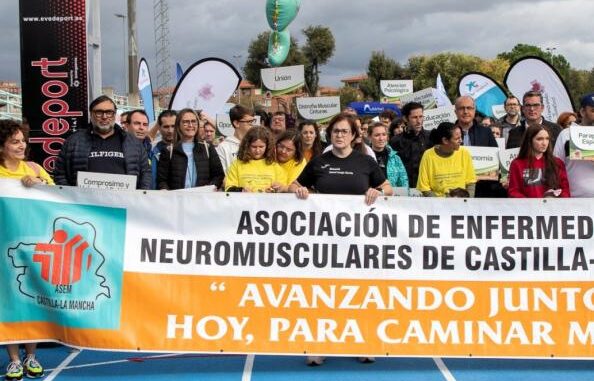 El-Gobierno-regional-junto-a-ASEM-CLM-en-la-XVII-Carrera-Solidaria-Avanzando-Juntos