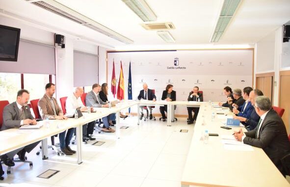 El-Observatorio-de-Promocion-Industrial-aprueba-la-creacion-de-tres-grupos-de-trabajo-para-abordar-de-forma-coordinada-los-retos-de-la-industria-regional