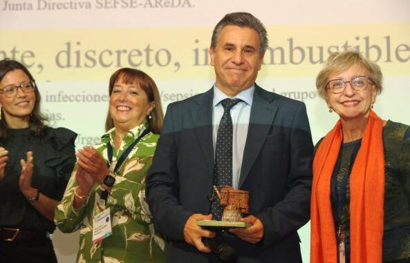 El-coordinador-de-Docencia-del-Complejo-Hospitalario-Universitario-de-Toledo-premio-a-la-Excelencia-en-la-Formacion-Sanitaria-Especializada-en-Espana