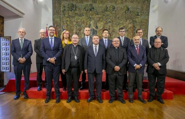 Garcia-Page-espera-que-la-gran-exposicion-del-VIII-Centenario-de-la-Catedral-de-Toledo-atraiga-como-minimo-a-medio-millon-de-personas