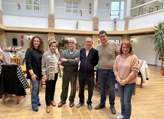 El-Gobierno-de-Castilla-La-Mancha-participa-en-la-Fiesta-de-Reyes-organizada-por-el-Centro-de-Mayores-de-Alcazar-de-San-Juan