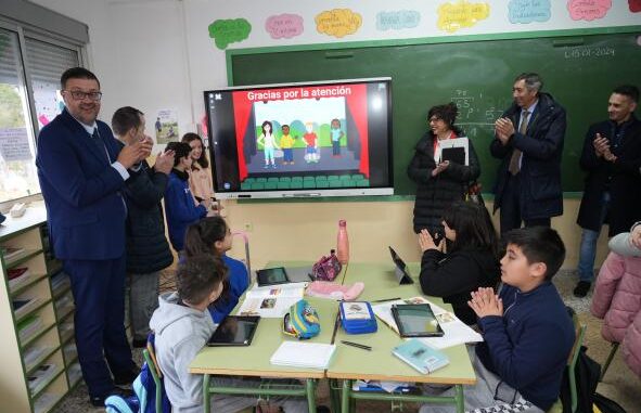 El-Gobierno-de-Garcia-Page-refuerza-la-plantilla-con-90-nuevo-docentes-en-Ciudad-Real-para-su-incorporacion-al-Plan-de-Exito-Educativo