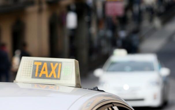 El-Gobierno-regional-destinara-100.000-euros-para-que-los-taxis-puedan-continuar-adaptando-sus-vehiculos-a-las-personas-con-movilidad-reducida