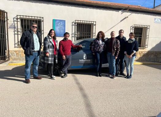 El-Gobierno-regional-dota-de-un-nuevo-vehiculo-al-Distrito-de-Salud-Publica-de-Belmonte
