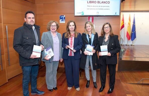 La-Consejeria-de-Sanidad-y-la-Federacion-Autismo-CLM-presentan-el-‘Libro-Blanco-para-la-atencion-de-personas-con-autismo-en-el-ambito-sanitario-1