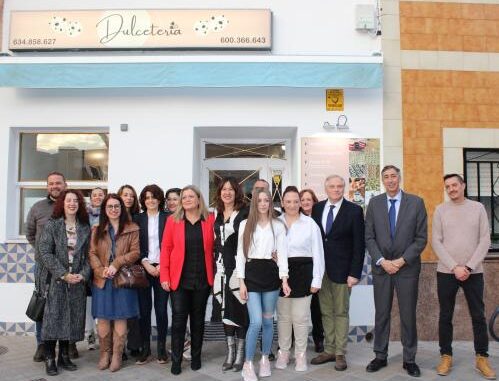 Blanca-Fernandez-destaca-las-ayudas-de-hasta-9.000-euros-que-ofrece-el-Gobierno-regional-para-crear-una-cooperativa-de-economia-social