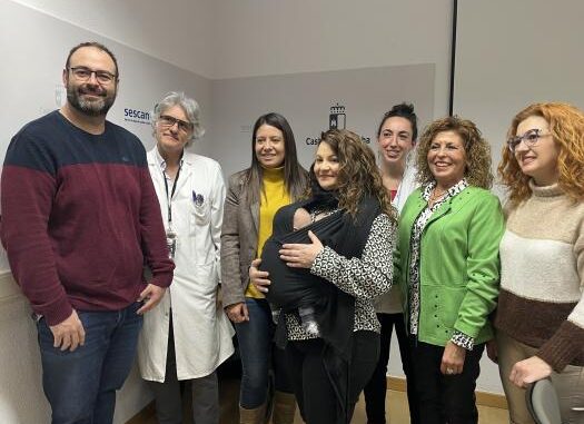 El-Gobierno-regional-atiende-a-una-treintena-de-familias-de-recien-nacidos-de-riesgo-en-el-Servicio-de-Atencion-Temprana-Neonatal-del-Hospital-de-Albacete