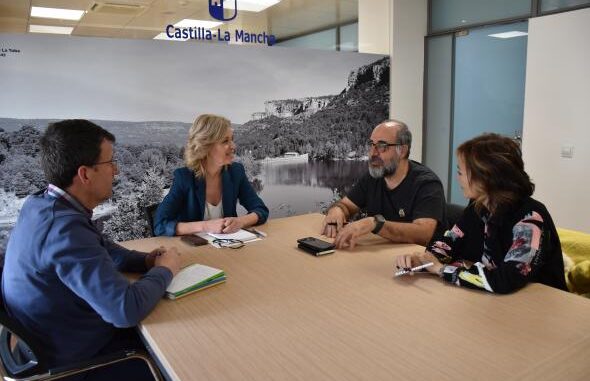 El-Gobierno-regional-y-la-Joven-Orquesta-de-Cuenca-colaboraran-para-abrir-la-formacion-musical-a-la-provincia