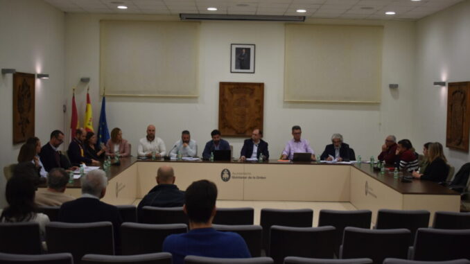 Quintanar-de-la-Orden-celebra-Pleno-Extraordinario-para-sacar-a-concurso-la-licitacion-del-Gimnasio-Municipal-y-el-apoyo-al-sector-primario