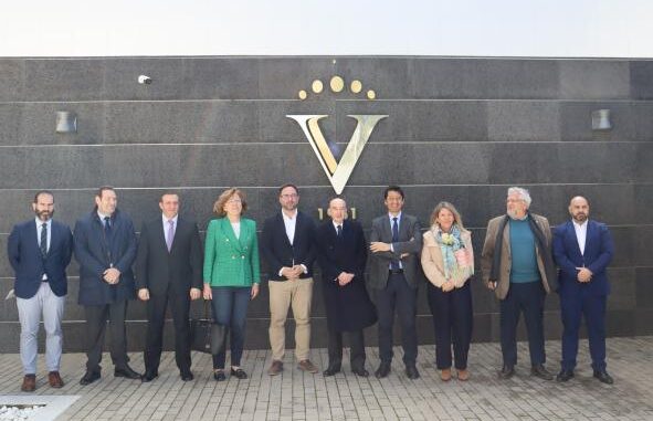 El-Gobierno-regional-cede-a-Tomelloso-siete-hectareas-que-permitiran-la-ampliacion-de-la-cooperativa-‘Virgen-de-las-Vinas-e-impulsar-el-desarrollo-economico