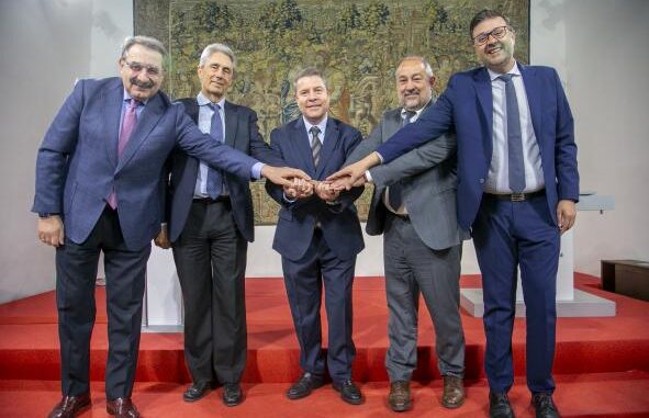 El-Gobierno-regional-presentara-en-el-curso-2025-26-la-Ley-de-Universidades-que-blindara-la-relacion-con-la-Administracion-autonomica