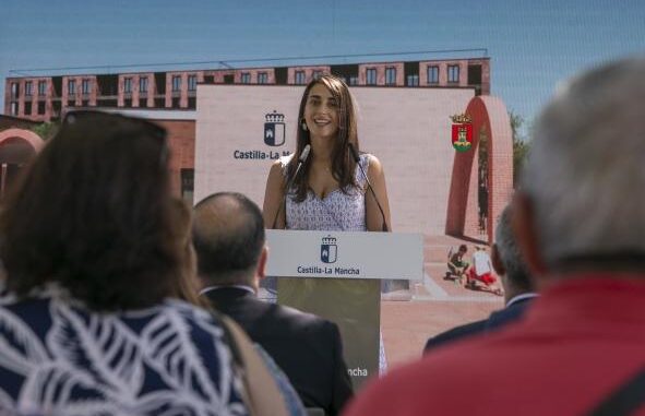 El-Gobierno-regional-coloca-la-primera-piedra-del-Centro-de-Dia-especializado-en-Alzheimer-y-Centro-de-Mayores-de-Talavera-de-la-Reina