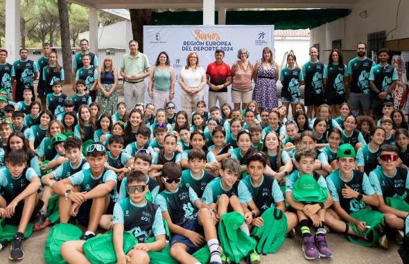 El-Gobierno-regional-muestra-su-apoyo-al-triatlon-con-ayudas-que-en-los-ultimos-cuatro-anos-han-llegado-a-alrededor-de-170.000-euros