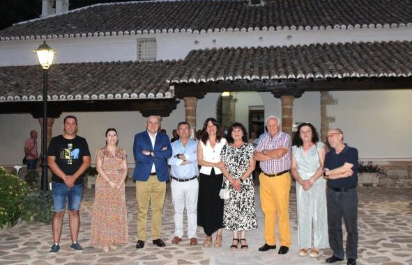 Blanca-Fernandez-garantiza-el-impulso-del-Gobierno-de-Castilla-La-Mancha-para-declarar-BIC-la-ermita-de-la-Vega-de-Torre-de-Juan-Abad