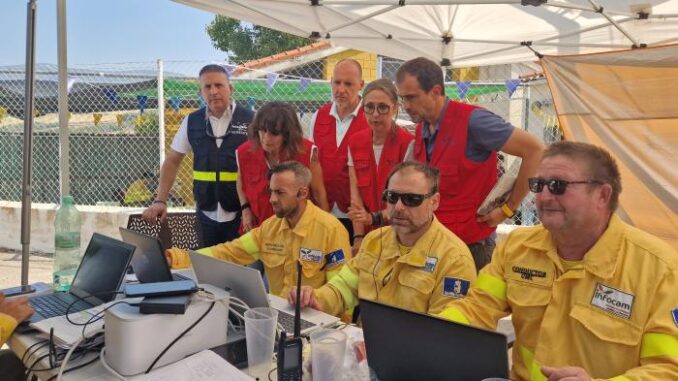 El-Gobierno-regional-trabaja-intensamente-con-el-dispositivo-INFOCAM-para-estabilizar-el-incendio-de-La-Estrella-que-se-mantiene-en-Nivel-2