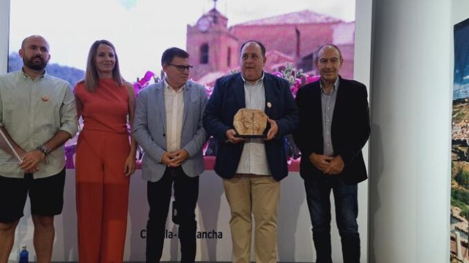 El-Gobierno-de-Castilla-La-Mancha-pone-en-valor-la-singularidad-de-la-Cueva-del-Nino-de-Ayna
