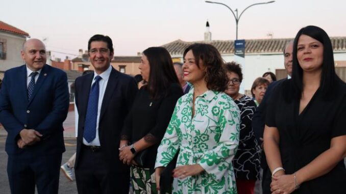 El-Gobierno-de-Castilla-La-Mancha-protege-las-tradiciones-y-garantiza-el-progreso-y-el-bienestar-en-los-pueblos-pequenos-de-la-region