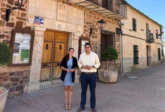 La-Junta-y-el-Ayuntamiento-de-Granatula-de-Calatrava-coinciden-en-la-importancia-de-mejorar-dia-a-dia-la-atencion-a-las-personas-mayores