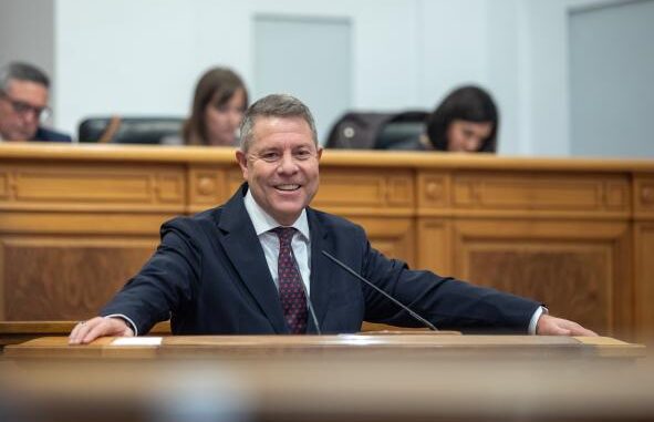 Garcia-Page-anuncia-el-transporte-sensible-a-la-demanda-para-la-comarca-de-Almaden-avances-sobre-la-A-43-y-pone-fecha-a-la-ampliacion-del-Hospital-Mancha-Centro