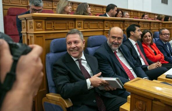Garcia-Page-avanza-que-la-Serrania-Baja-de-Cuenca-contara-con-un-Servicio-de-Transporte-Sensible-a-la-Demanda