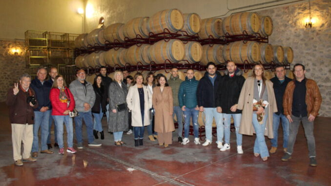 Visita-guiada-y-cata-de-vinos-en-Bodegas-Entremontes-durante-las-I-Jornadas-de-Patrimonio-de-Quintanar