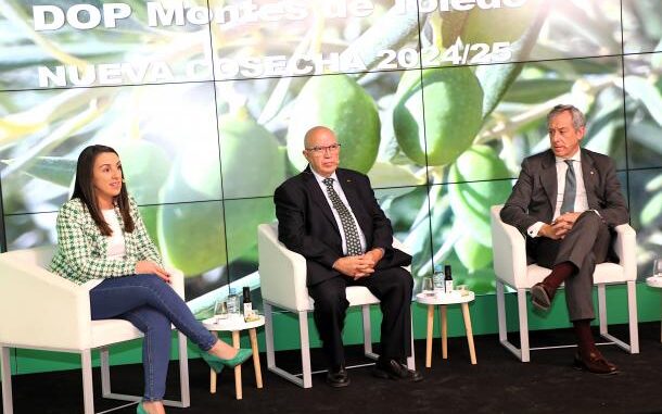 El-Gobierno-regional-muestra-su-apoyo-a-la-DOP-Montes-de-Toledo-que-produce-uno-de-los-mejores-aceites-de-oliva-del-mundo