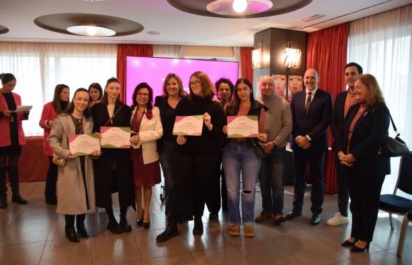 El-Gobierno-regional-subraya-el-papel-de-la-formacion-en-el-descenso-del-desempleo-femenino-en-Talavera-con-2.323-mujeres-menos-en-paro-desde-2015