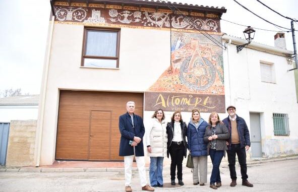 El-Gobierno-de-Castilla-La-Mancha-destaca-la-apuesta-por-maridar-el-vino-de-calidad-diferencial-y-el-potencial-del-turismo-rural-de-Bodega-Altomira