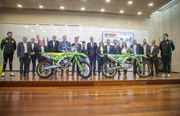 El-Gobierno-de-Castilla-La-Mancha-impulsa-de-nuevo-el-Campeonato-del-Mundo-de-Motocross-de-Cozar-que-estima-un-retorno-de-cuatro-millones-de-euros-en-Campo-de-Montiel