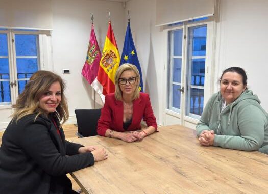 El-Gobierno-regional-colaborara-con-la-Asociacion-Serena-para-reforzar-su-programa-de-respiro-familiar