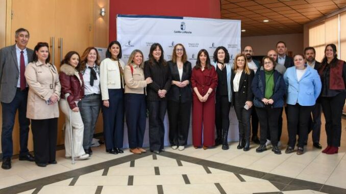 El-Gobierno-regional-destina-18-millones-de-euros-a-entidades-que-promueven-la-igualdad-y-acompanan-a-las-victimas-de-la-violencia-machista