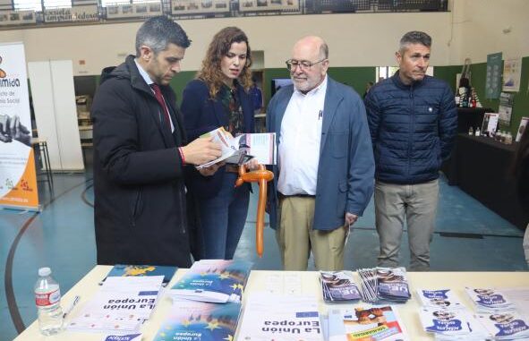 divEl-Gobierno-de-Castilla-La-Mancha-pone-en-marcha-el-III-Concurso-Celebramos-el-Dia-de-Europadiv