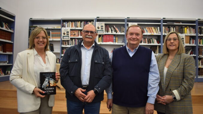El-escritor-Gonzalo-Giner-presenta-su-ultimo-libro-en-Quintanar-de-la-Orden