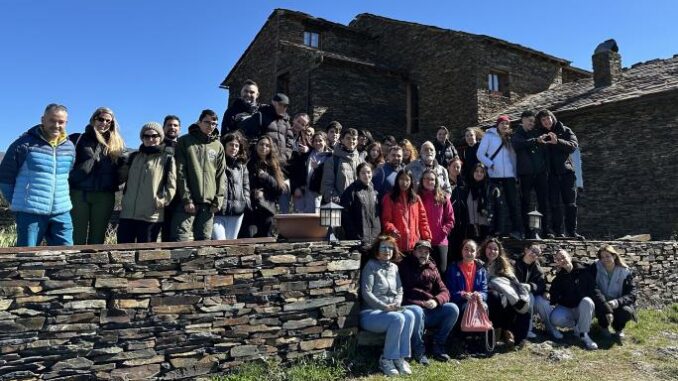 El-segundo-´Encuentro-Joven´-finaliza-con-nuevas-propuestas-la-creacion-de-un-grupo-motor-y-la-decision-de-convocar-el-tercer-encuentro