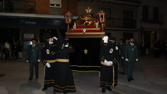 Quintanar-vive-con-solemnidad-su-Procesion-del-Silencio-en-la-noche-de-Viernes-Santo
