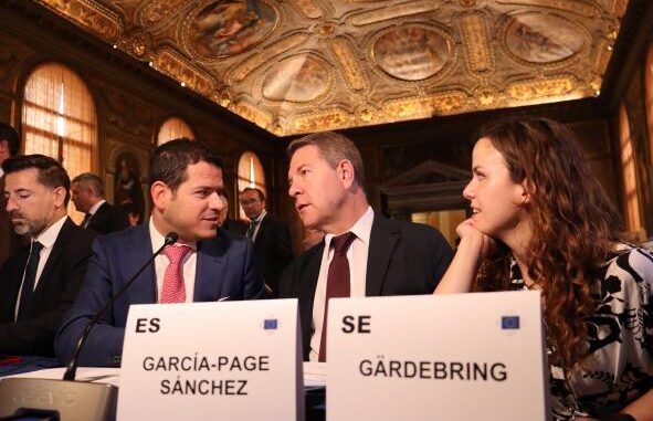 Garcia-Page-resalta-el-consenso-en-las-grandes-estrategias-entre-las-regiones-europeas-y-su-respaldo-a-la-postura-autonomica-en-materia-hidrica