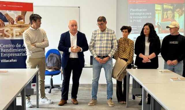 Se-inicia-en-Villacanas-el-nuevo-programa-de-formacion-del-Gobierno-regional-para-impulsar-y-mejorar-la-competitividad-de-las-empresas