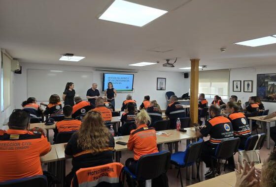Cerca-de-30-voluntarios-de-Proteccion-Civil-de-varias-provincias-de-la-region-se-forman-en-gestion-del-estres-y-las-emociones-en-las-emergencias