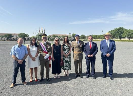 El-Gobierno-regional-felicita-a-los-hombres-y-mujeres-que-prestan-servicio-en-la-Base-de-Helicopteros-de-Almagro-y-su-reconocimiento-en-la-defensa-de-Espana