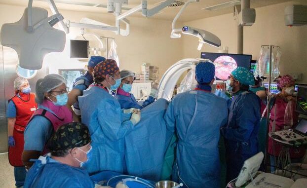 La-Gerencia-de-Atencion-Integrada-de-Hellin-continua-incorporando-tecnicas-quirurgicas-al-Servicio-de-Urologia
