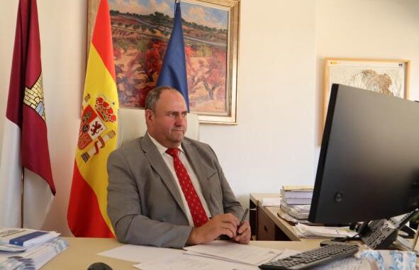 Castilla-La-Mancha-recibira-765-millones-de-euros-para-reestructuracion-reconversion-e-inversiones-en-el-sector-vitivinicola-y-para-programas-de-sanidad-animal-y-vegetal