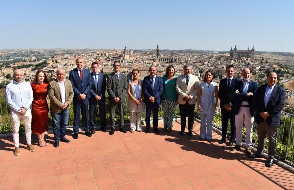 El-Gobierno-de-Castilla-La-Mancha-lanza-una-innovadora-plataforma-de-inteligencia-artificial-para-transformar-la-gestion-hotelera-de-la-region