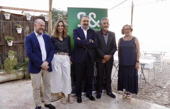 Ultima-semana-para-poder-participar-en-la-encuesta-ciudadana-para-construir-un-modelo-de-salud-mas-participativo-en-Castilla-La-Mancha
